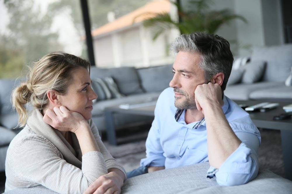 mature_couple_talking Mature couple talking